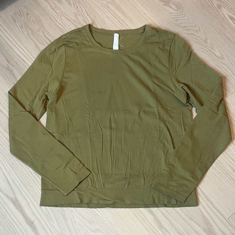 Athleta In Motion Olive Seamless Top